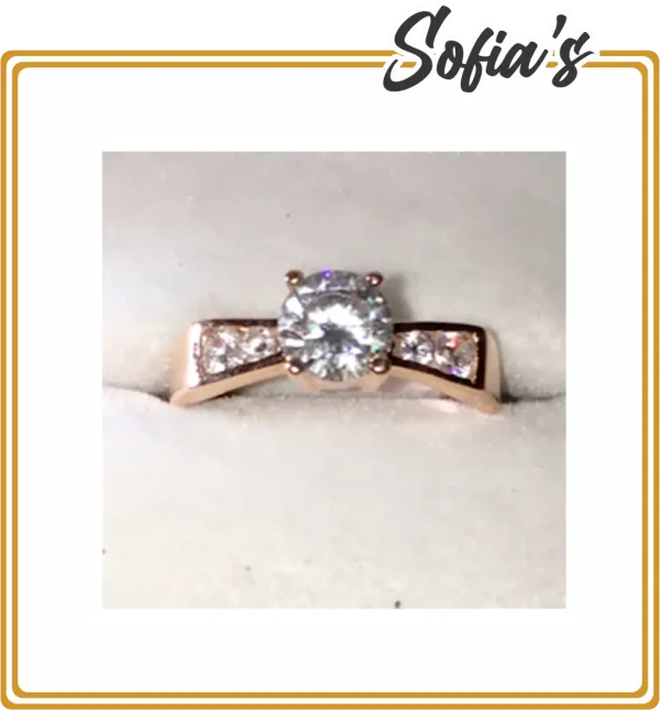 Gold and zirconia ring