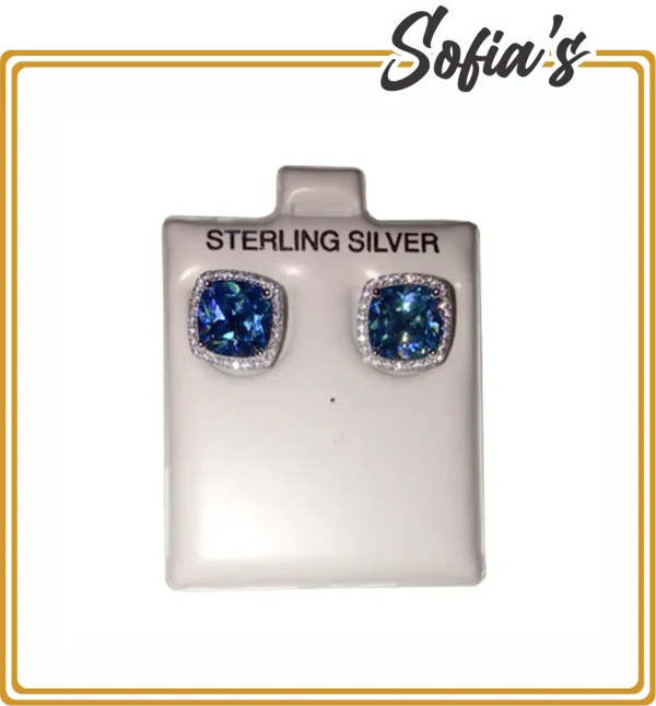 Silver earrings and zirconia stone