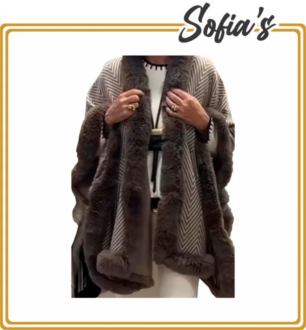 Cape in Alpaca Wool and Alpaca Fur