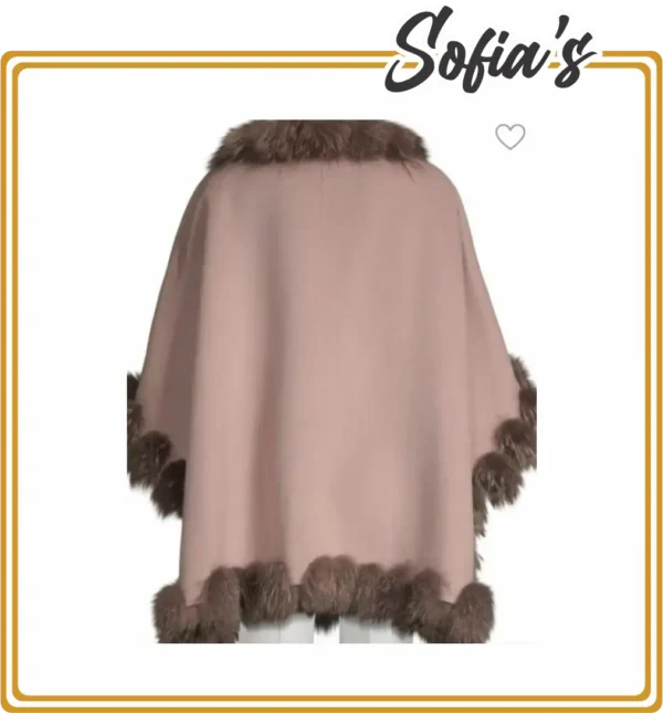 Cape in Wool and Fox Fur - Image 2